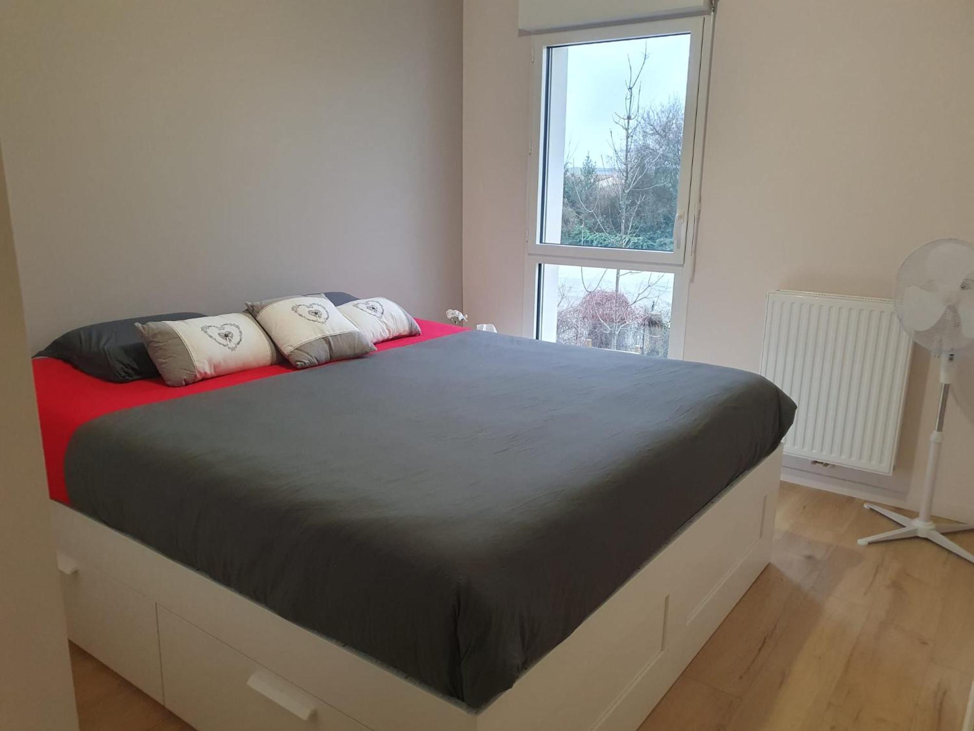 Appartement A Floirac Avec 2 Chambres, Un Parking Prive, Une Terrasse, A 5 Minutes En Voiture De L'Arkea Arena De Bordeaux Exterior foto